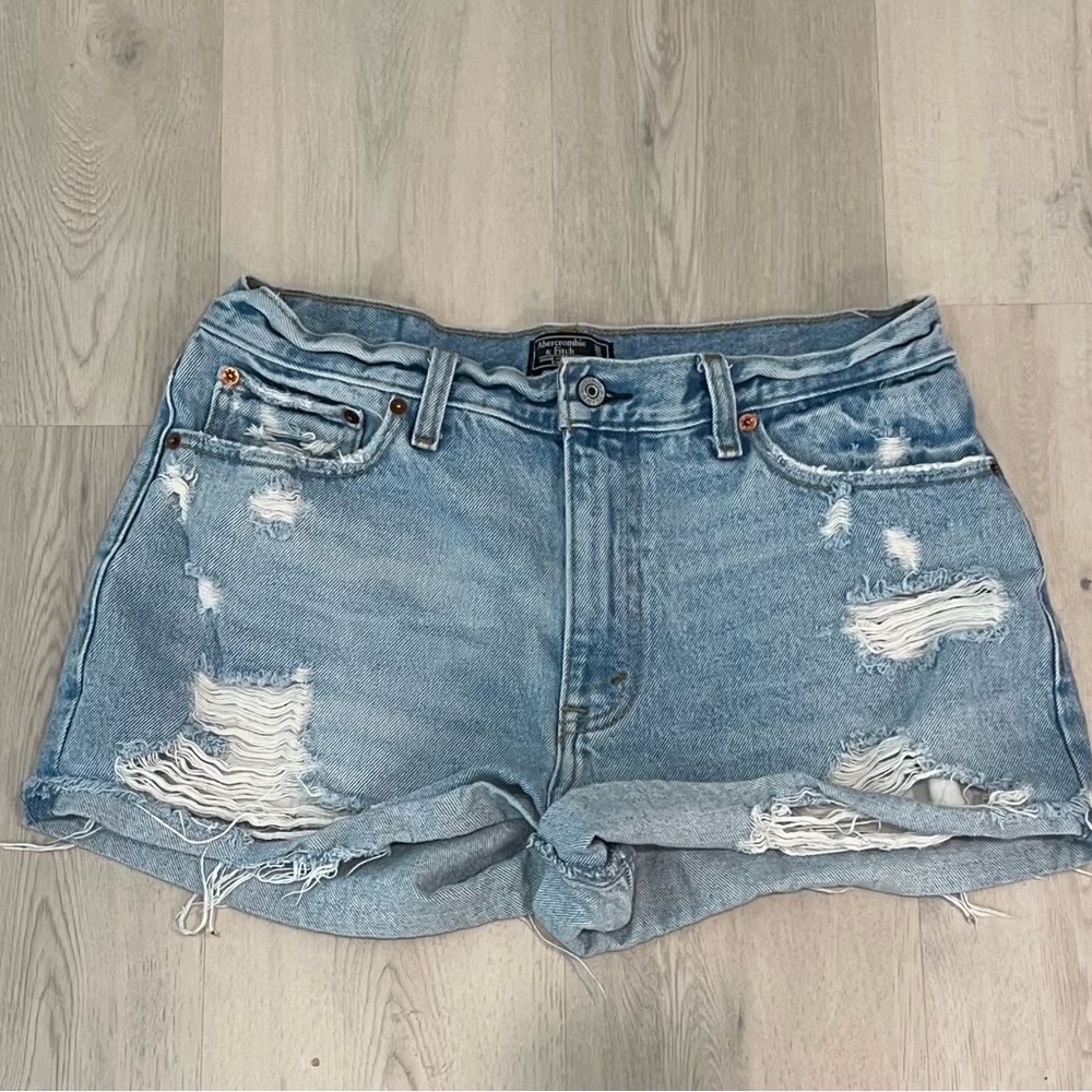 Abercrombie & Fitch Annie high rise short size 30